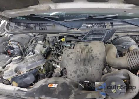 2003 Mercury Grand Marquis Gs из США, поврежденный, VIN 2MEFM74W43X707970